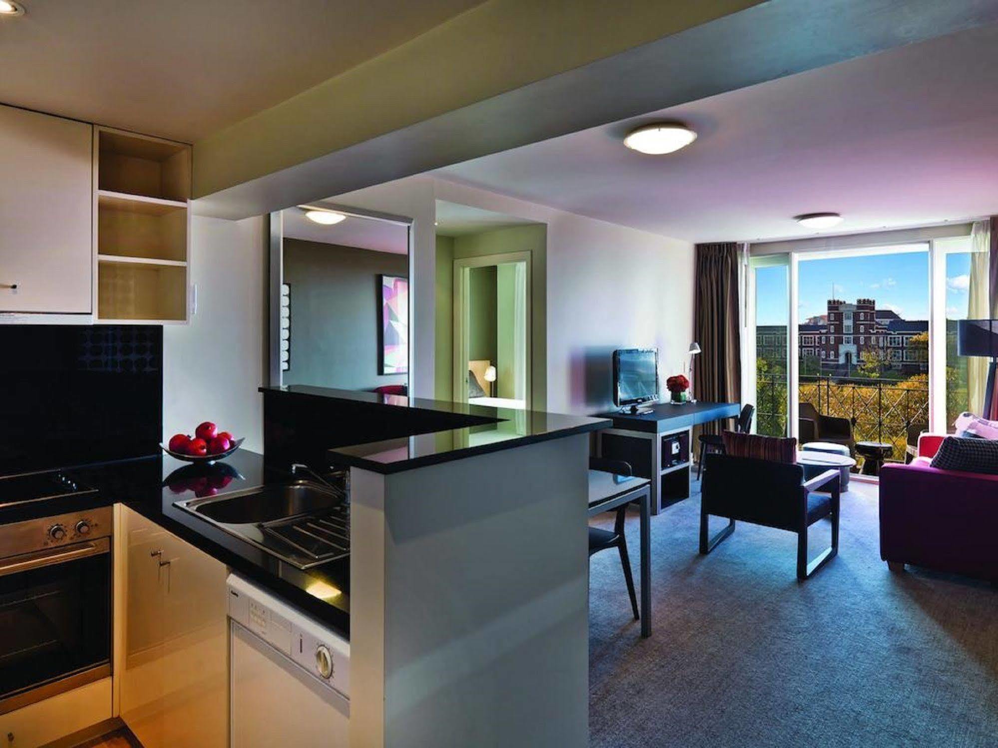 Adina Apartment Hotel South Yarra Melbourne Bagian luar foto